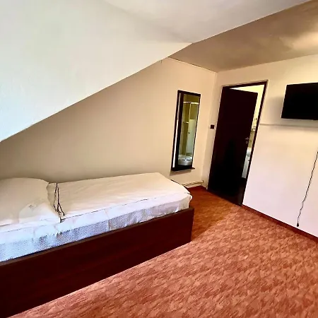 Navigator Πανσιόν Κλουζ-Ναπόκα